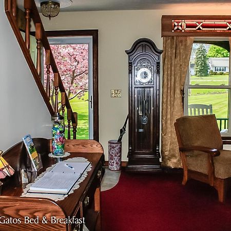 Los Gatos Bed & Breakfast Penn Yan Eksteriør bilde