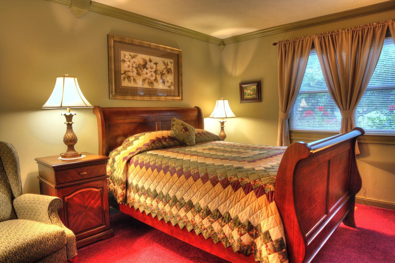 Los Gatos Bed & Breakfast Penn Yan Eksteriør bilde