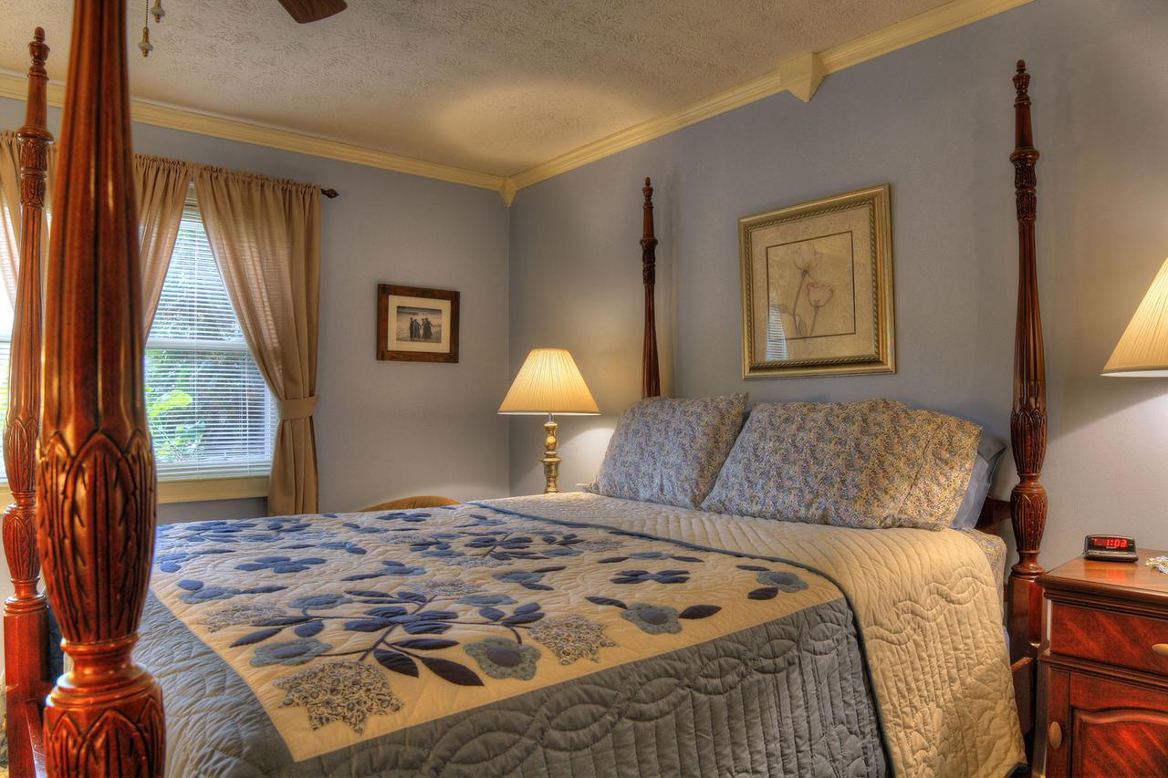 Los Gatos Bed & Breakfast Penn Yan Eksteriør bilde